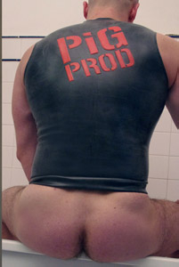 T-SHIRT SANS MANCHE LATEX NOIR PIG-PROD