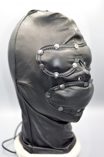 CAGOULE EN CUIR IEM AVEC CACHES AMOVIBLES