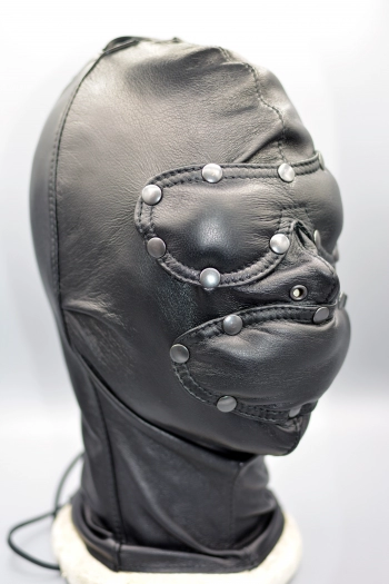 CAGOULE EN CUIR IEM AVEC CACHES AMOVIBLES