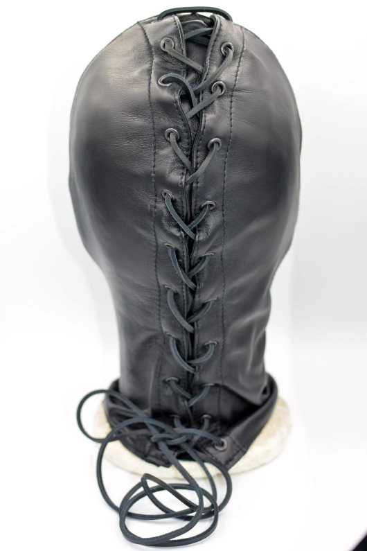 CAGOULE EN CUIR IEM AVEC CACHES AMOVIBLES