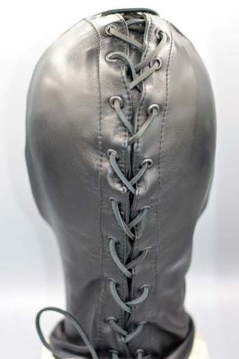 CAGOULE EN CUIR IEM AVEC CACHES AMOVIBLES