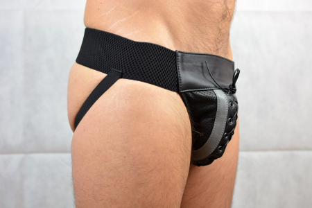 JOCK-STRAP CUIR NOIR/GRIS PERFORE A LACET