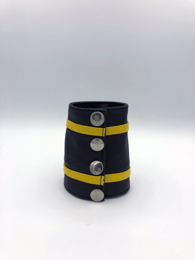 POIGNET CUIR NOIR BANDES COLOREES