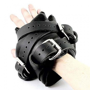 MENOTTES SUSPENSION MAINS CUIR 3 BOUCLES FETTERS