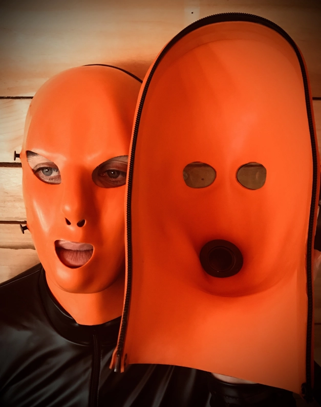 CAGOULE LATEX MULTIFONCTIONS STUDIOGUM