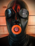 MASQUE DISCIPLINE AVEC FENTE YEUX STUDIOGUM