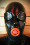 MASQUE DISCIPLINE AVEC FENTE YEUX STUDIOGUM