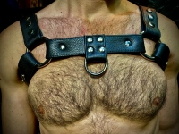 HARNAIS HOLSTER EN CUIR SOUPLE SURPIQUÉ IEM