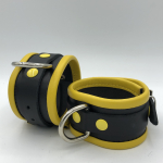 MENOTTES POUR POIGNETS EN CUIR IEM – NOIRES