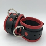 MENOTTES POUR POIGNETS EN CUIR IEM – NOIRES