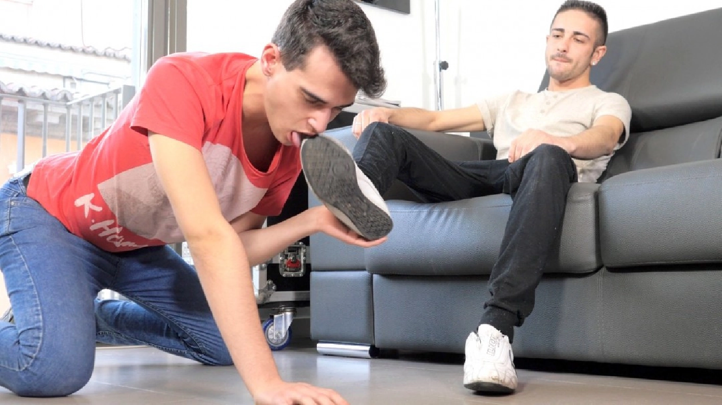 AT MY MASTER'S FEET 1