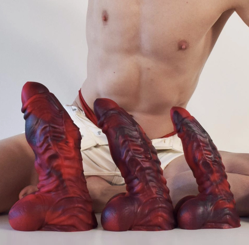 EREBUS 105 TOPPED TOYS