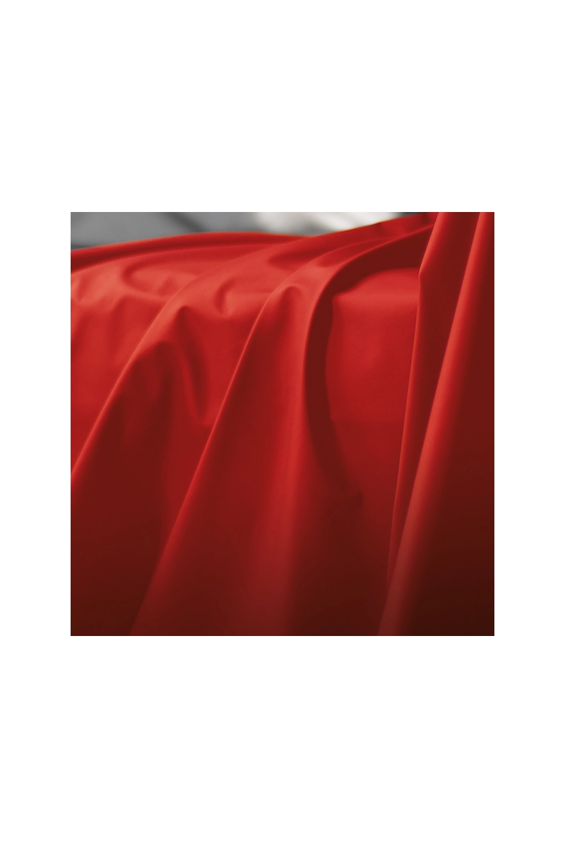 DRAP ROUGE IMPERMÉABLE