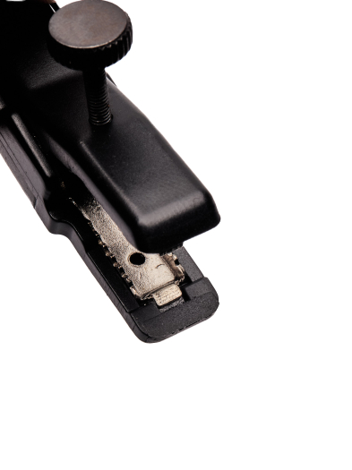 PINCES A SEINS CABLES REGLABLES MACHOIRE METALIQUE DENTEE