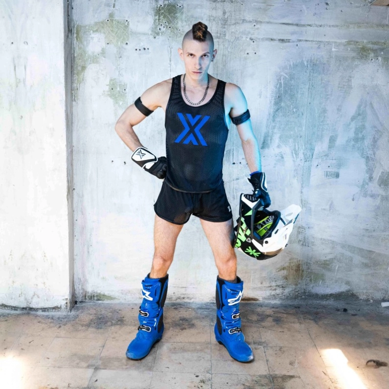 DÉBARDEUR AIRCOOL – NOIR X BLEU