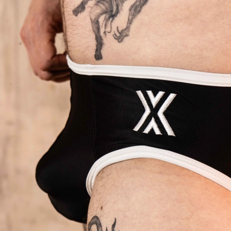 MOONSHINE ASS OPEN NOIR/BLANC - BOXER BARCELONA