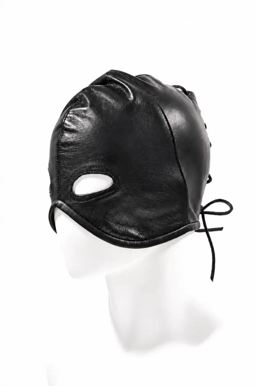 CAGOULE DE BOURREAU – NOIR