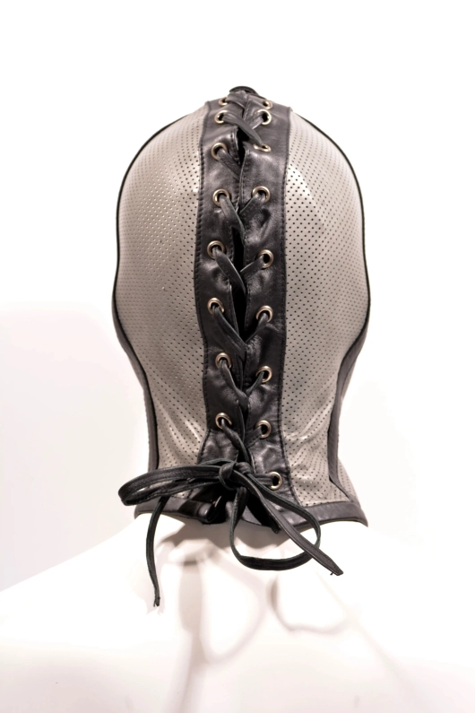 CAGOULE IEM EN CUIR PERFORÉ – GRIS