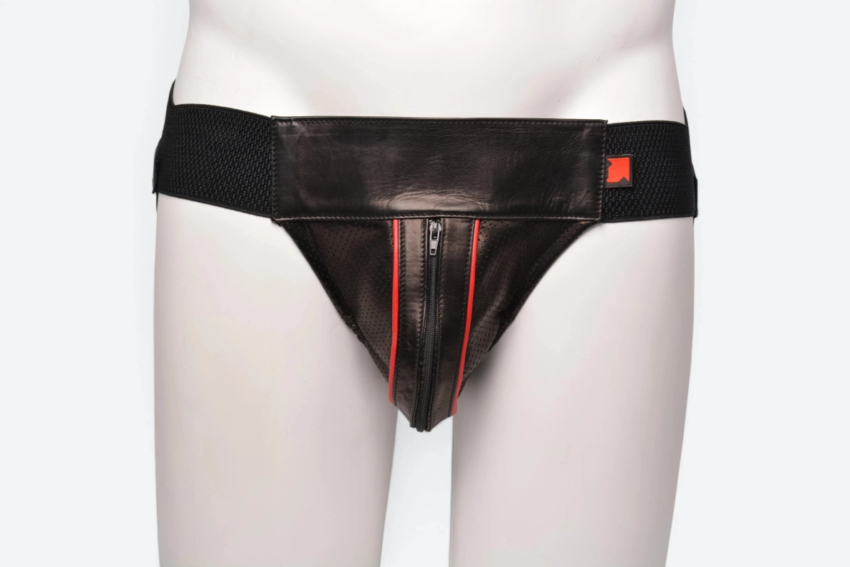 JOCKSTRAP IEM EN CUIR MICROPERFORÉ AVEC ZIP – ROUGE
