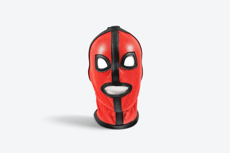 CAGOULE IEM EN CUIR PERFORÉ – ROUGE