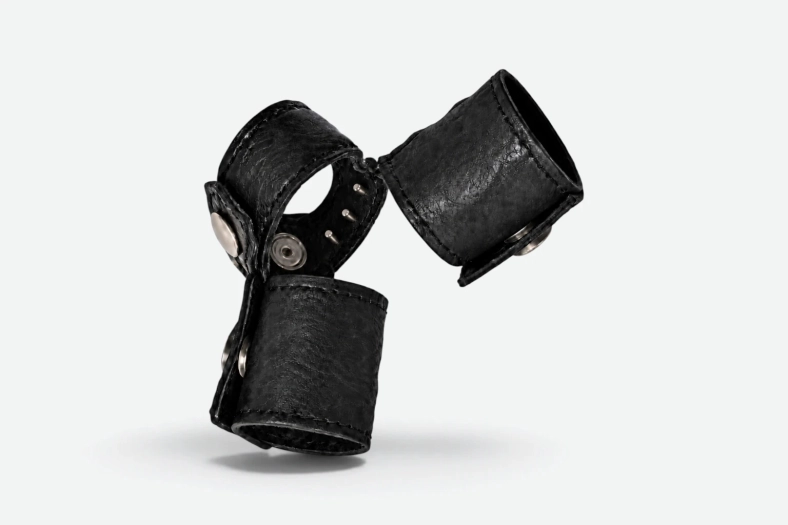 COCKSTRAP TRIPLE HAUT DE LUXE À POINTES LARGES