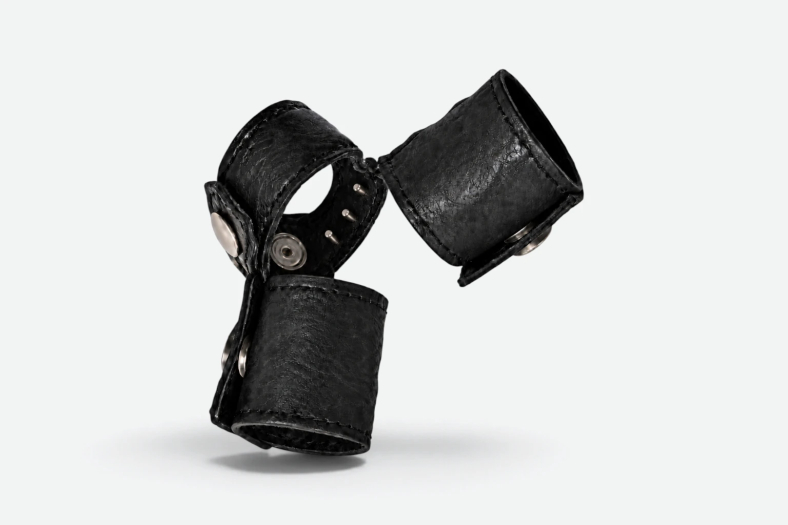 COCKSTRAP TRIPLE HAUT DE LUXE À POINTES LARGES