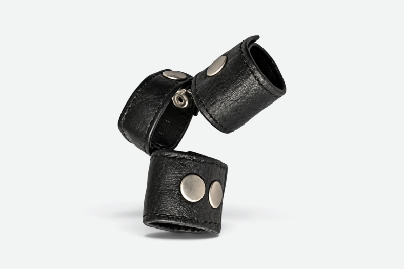 COCKSTRAP TRIPLE HAUT DE LUXE À POINTES FINES